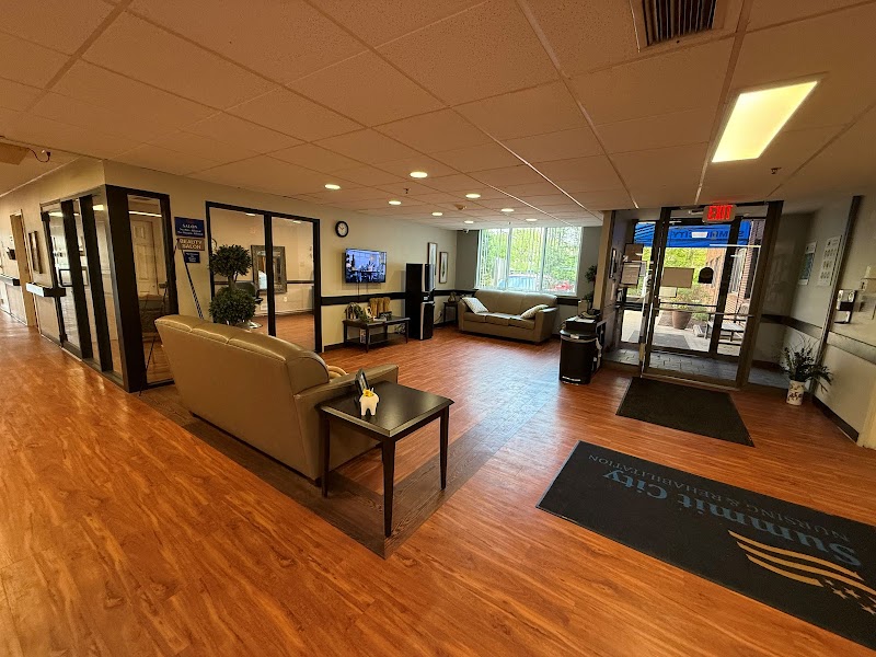 SUMMIT CITY NURSING AND REHABILITATION nursing home in FORT WAYNE, IN - Photo 3 of 10