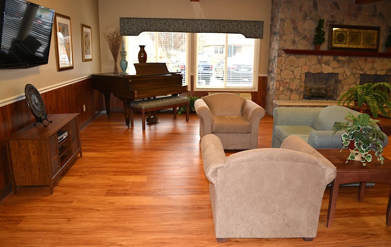 UNIVERSITY NURSING CENTER nursing home in UPLAND, IN - Photo 3 of 5