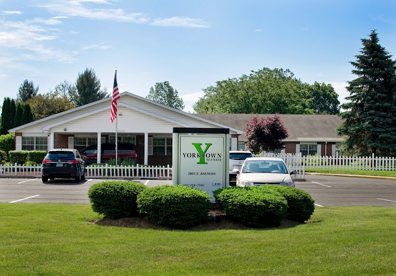 YORKTOWN MANOR nursing home in YORKTOWN, IN - Photo 3 of 10
