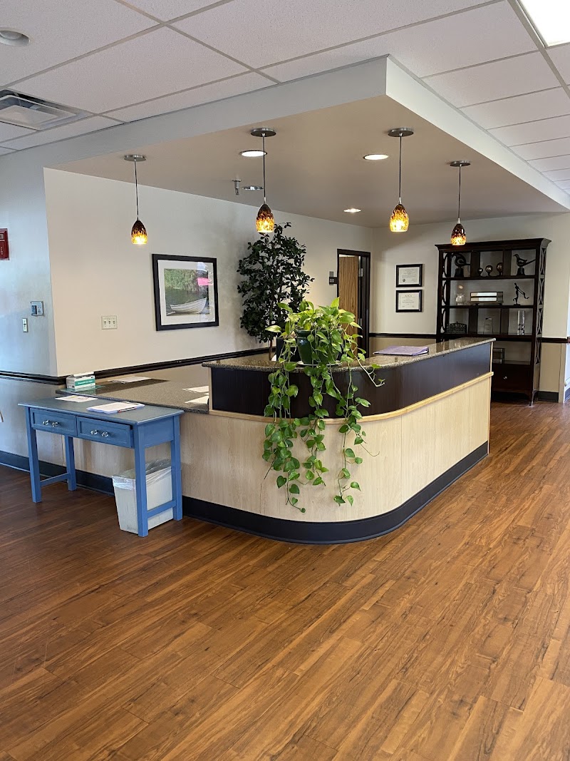 BRICKYARD HEALTHCARE - WOODLANDS CARE CENTER nursing home in NEWBURGH, IN - Photo 2 of 10