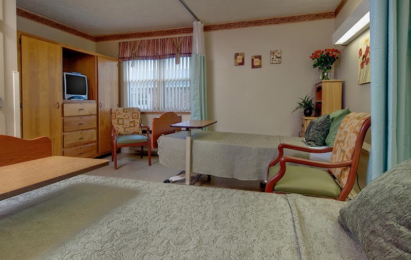 LAKE POINTE VILLAGE nursing home in SCOTTSBURG, IN - Photo 2 of 10