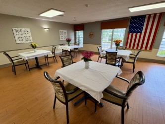 CYPRESS GROVE REHABILITATION CENTER nursing home in NEWBURGH, IN - Photo 2 of 10