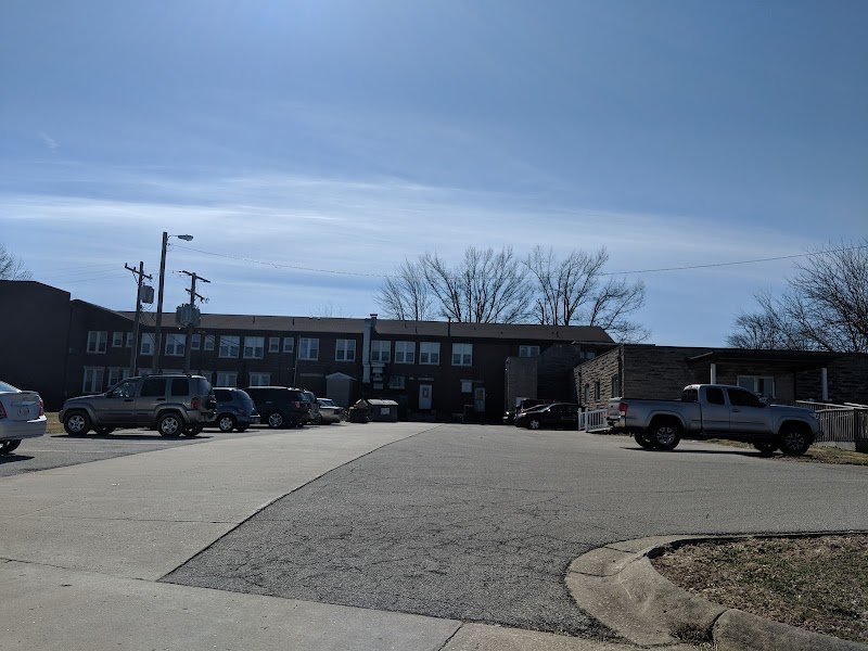 WATERS OF DILLSBORO-ROSS MANOR, THE nursing home in DILLSBORO, IN - Photo 2 of 5