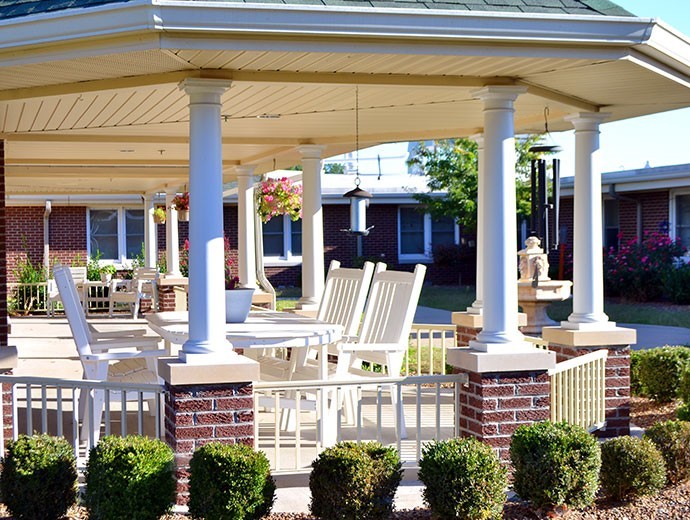 SERENITY SPRING SENIOR LIVING AT NORTHWOOD nursing home in JASPER, IN - Photo 2 of 5