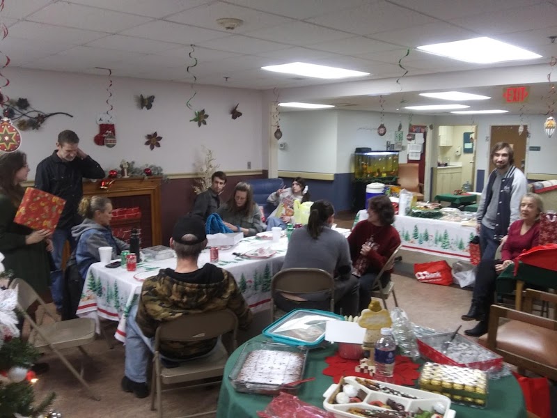 SERENITY SPRING SENIOR LIVING AT JASONVILLE nursing home in JASONVILLE, IN - Photo 4 of 5