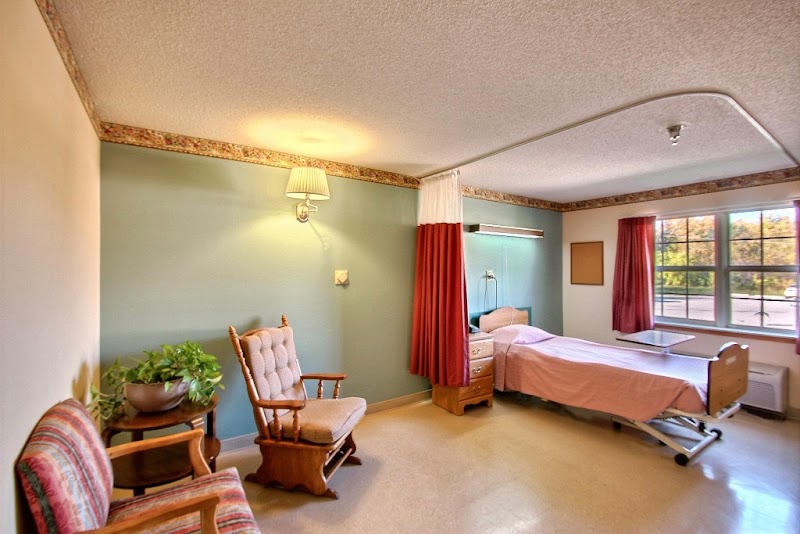 WILDWOOD HEALTHCARE CENTER nursing home in INDIANAPOLIS, IN - Photo 4 of 5