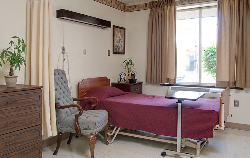 EASTGATE MANOR NURSING AND REHABILITATION nursing home in WASHINGTON, IN - Photo 2 of 10