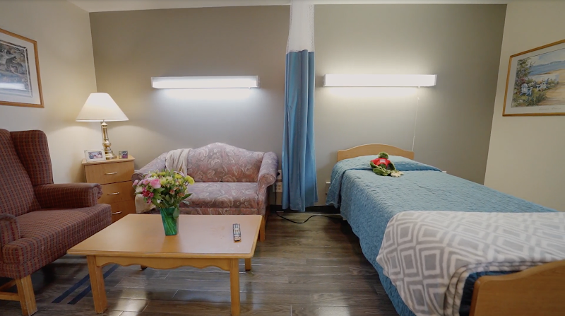 MAJESTIC CARE OF FORT WAYNE nursing home in FORT WAYNE, IN - Photo 2 of 10