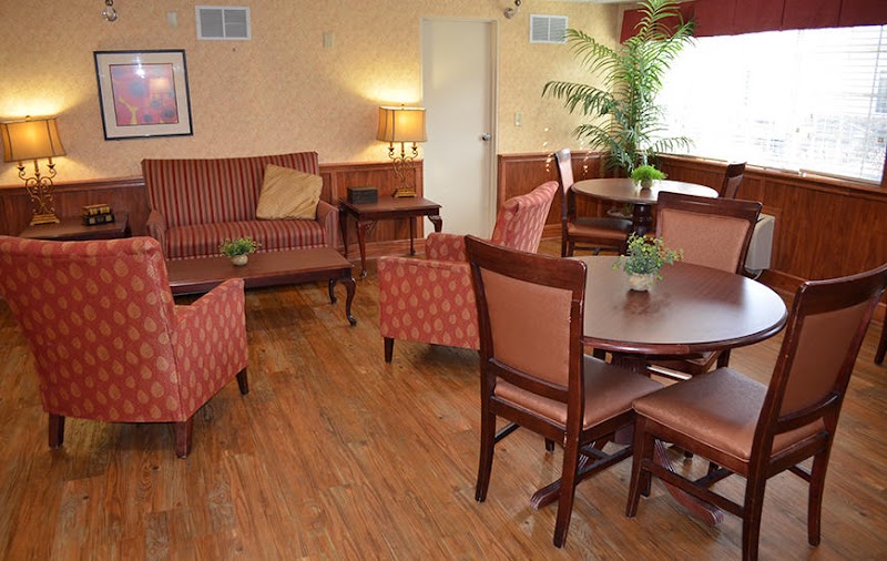 WASHINGTON HEALTHCARE CENTER nursing home in INDIANAPOLIS, IN - Photo 3 of 5