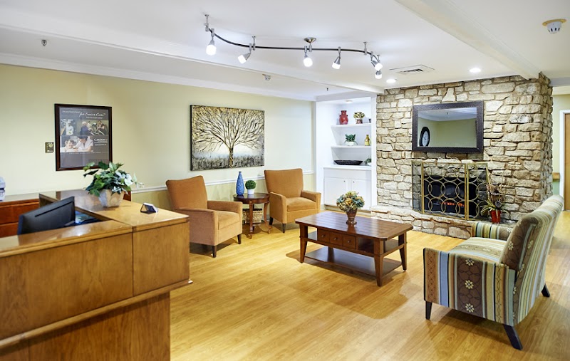 GREENWOOD HEALTH AND LIVING COMMUNITY nursing home in GREENWOOD, IN - Photo 3 of 5