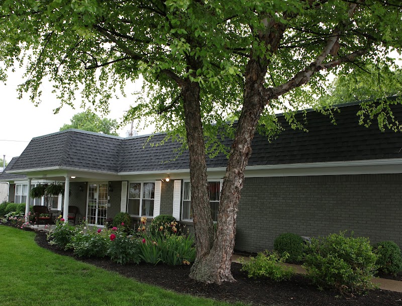 HICKORY CREEK AT COLUMBUS nursing home in COLUMBUS, IN - Photo 2 of 6