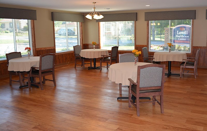 LOWELL HEALTHCARE nursing home in LOWELL, IN - Photo 3 of 10