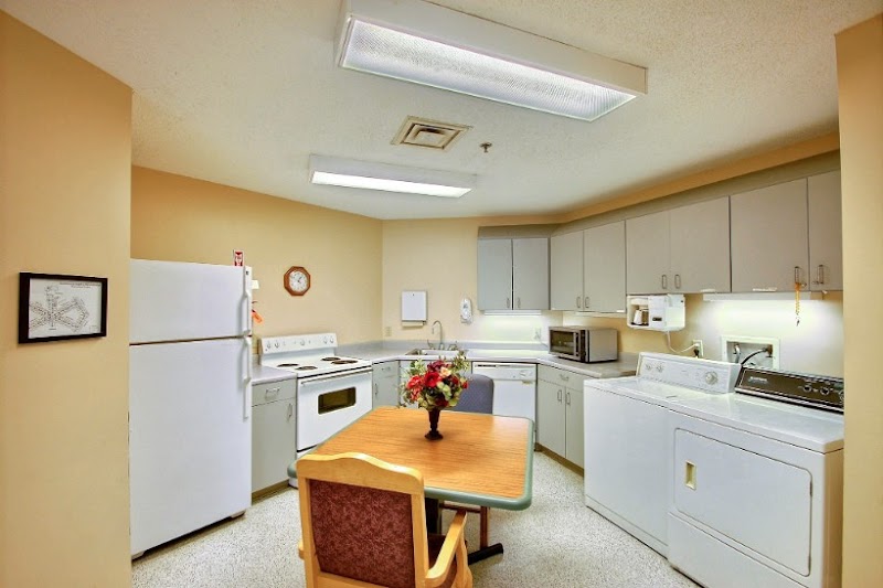 SOUTHWOOD HEALTHCARE CENTER nursing home in TERRE HAUTE, IN - Photo 4 of 5