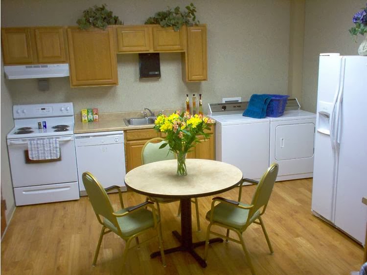 MILLER'S MERRY MANOR nursing home in MOORESVILLE, IN - Photo 4 of 9