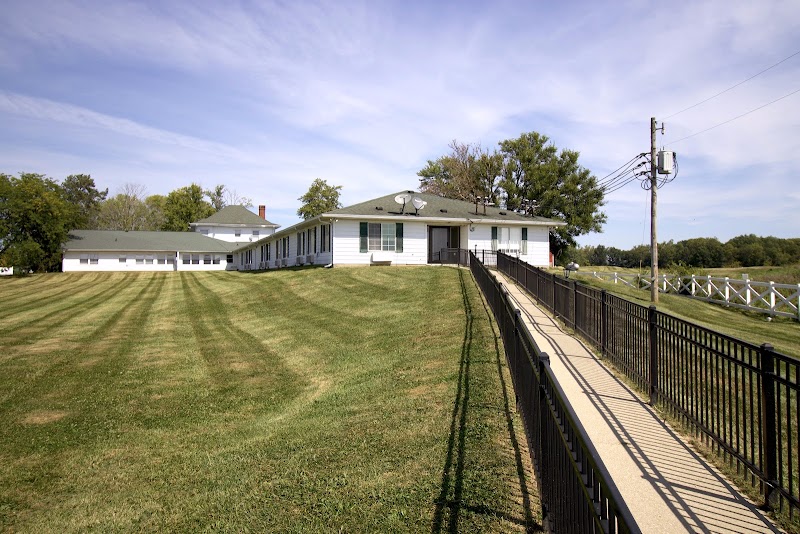 MAJESTIC CARE OF MCCORDSVILLE nursing home in MCCORDSVILLE, IN - Photo 4 of 5