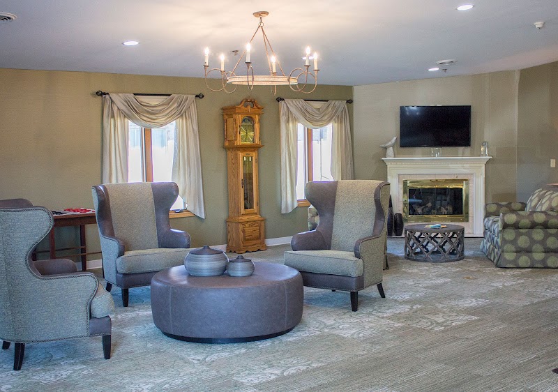 HOMEVIEW CENTER OF FRANKLIN nursing home in FRANKLIN, IN - Photo 3 of 10