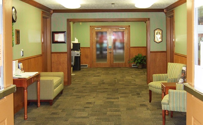 MAPLE MANOR CHRISTIAN HOME INC nursing home in SELLERSBURG, IN - Photo 4 of 9
