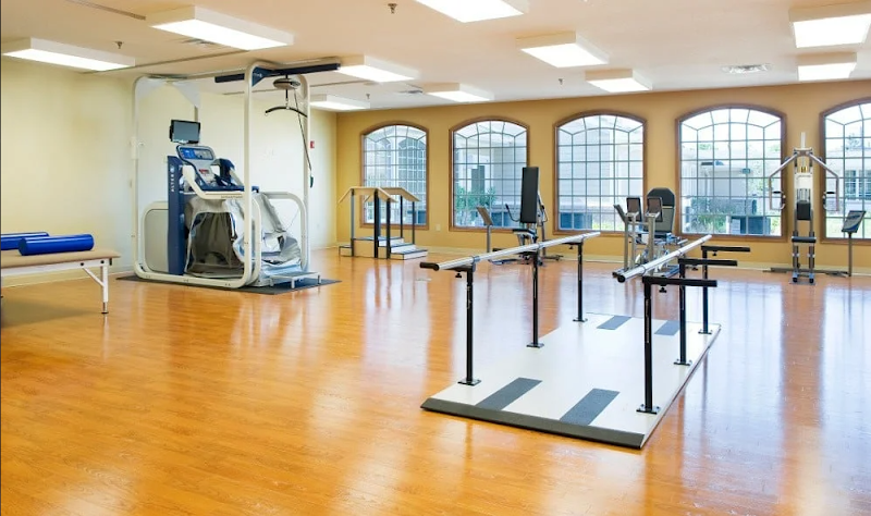 ASHTON CREEK HEALTH AND REHABILITATION CENTER nursing home in FORT WAYNE, IN - Photo 5 of 10