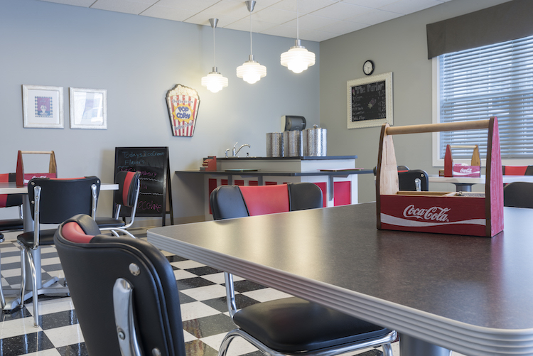 GREY STONE HEALTH & REHABILITATION CENTER nursing home in FORT WAYNE, IN - Photo 2 of 5