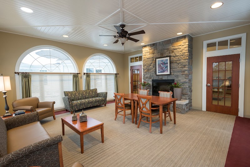 GREY STONE HEALTH & REHABILITATION CENTER nursing home in FORT WAYNE, IN - Photo 4 of 5