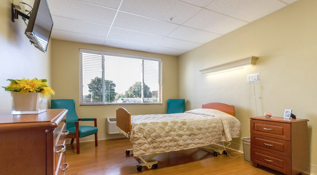 BRIARCLIFF HEALTH & REHABILITATION CENTER nursing home in SOUTH BEND, IN - Photo 4 of 5