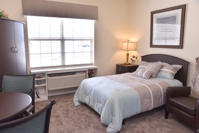 NORTH RIVER HEALTH CAMPUS nursing home in EVANSVILLE, IN - Photo 3 of 10