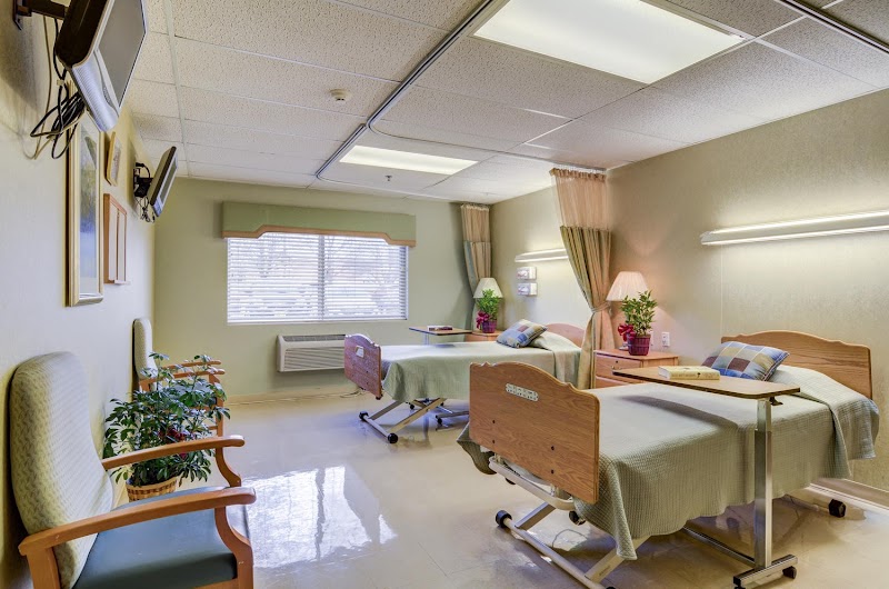 Harmony Waterloo nursing home in Waterloo, IA - Photo 4 of 5