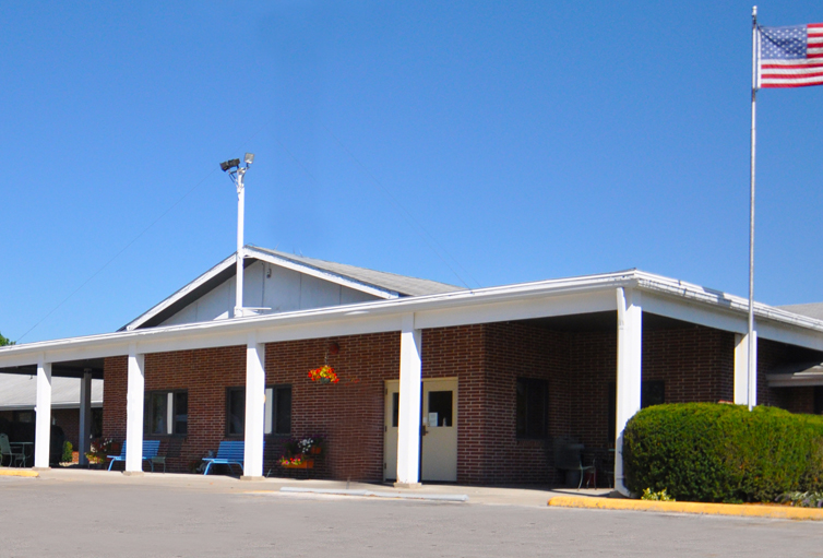 Azria Health Winterset nursing home in Winterset, IA - Photo 3 of 5