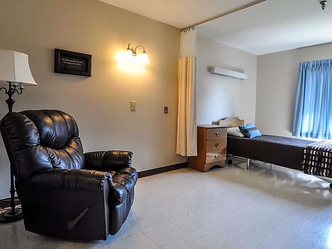 Azria Health Prairie Ridge nursing home in Mediapolis, IA - Photo 3 of 5