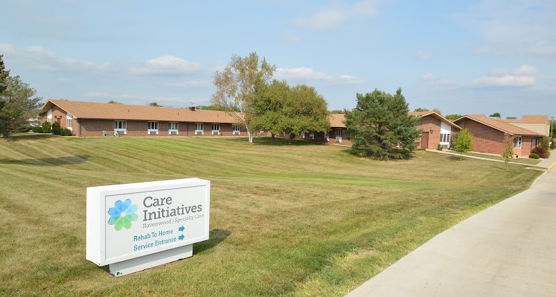Ravenwood Specialty Care nursing home in WATERLOO, IA - Photo 2 of 5