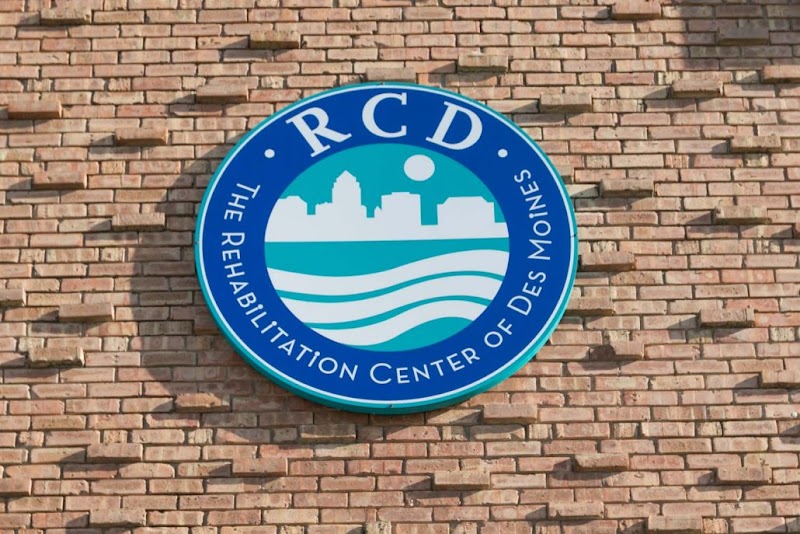 Rehabilitation Center of Des Moines nursing home in DES MOINES, IA - Photo 2 of 5