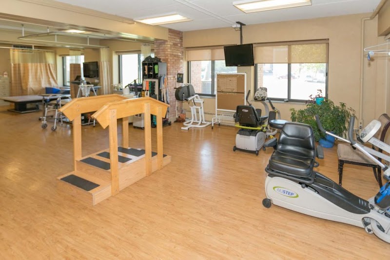 Rehabilitation Center of Des Moines nursing home in DES MOINES, IA - Photo 5 of 5