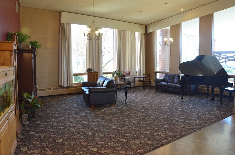 Colonial Manor of Amana nursing home in Amana, IA - Photo 2 of 10