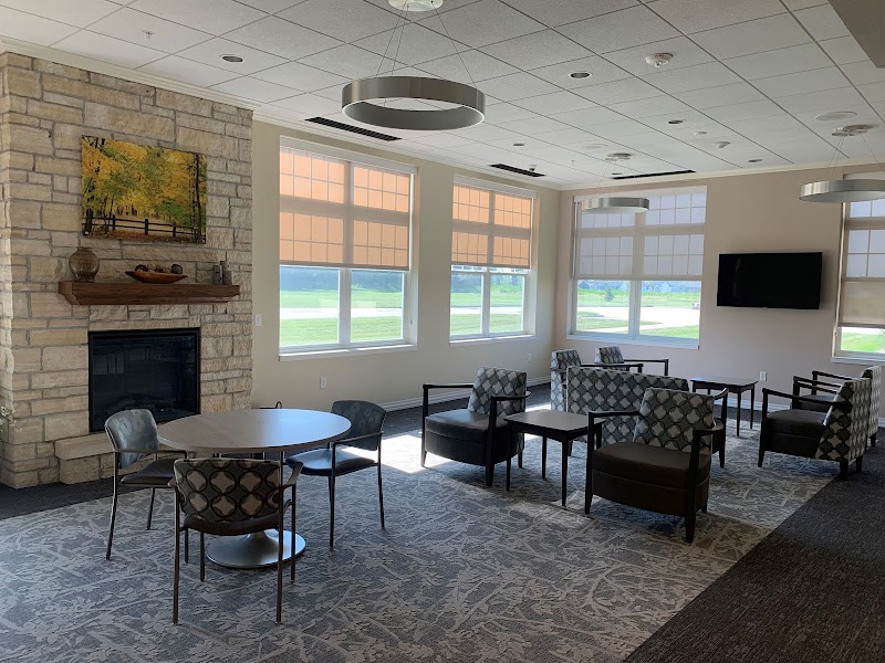 St Luke's Helen G Nassif Transitional Care Center nursing home in Cedar Rapids, IA - Photo 3 of 10