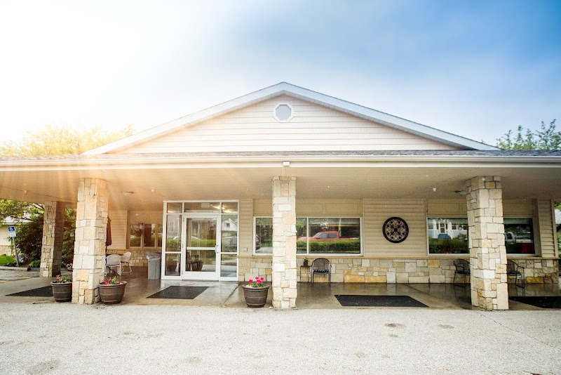 Ivy at Davenport nursing home in Davenport, IA - Photo 2 of 5