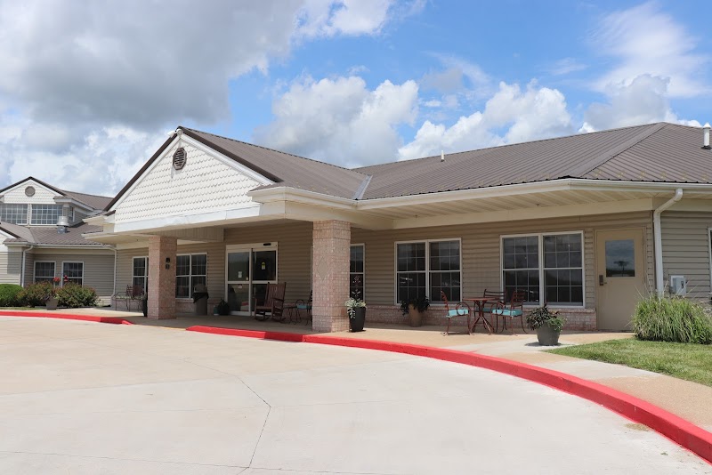 Oakview Nursing and Rehabilitation nursing home in Burlington, IA - Photo 2 of 5
