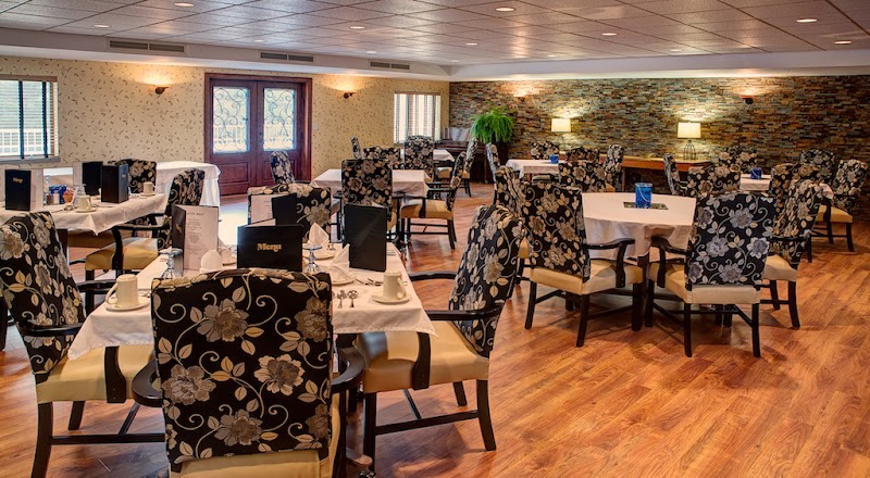 Calvin Community nursing home in Des Moines, IA - Photo 4 of 10