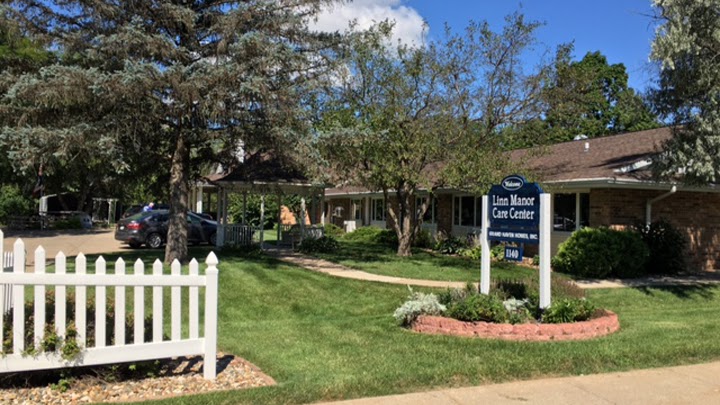 Linn Manor Care Center nursing home in Marion, IA - Photo 2 of 2