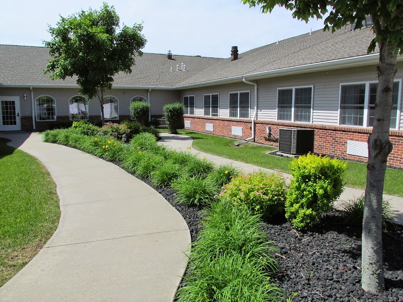 Windmill Manor nursing home in Coralville, IA - Photo 2 of 5