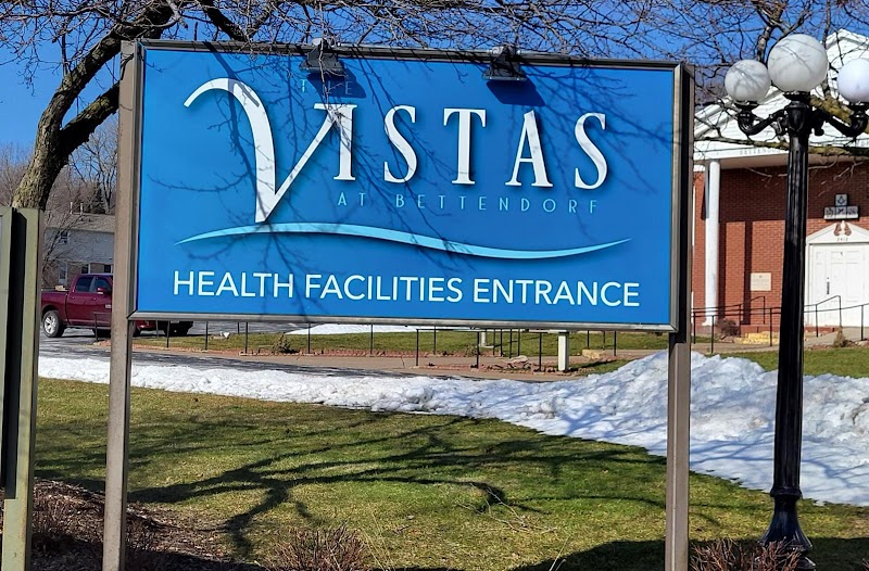 The Vistas at Bettendorf nursing home in Bettendorf, IA - Photo 2 of 5