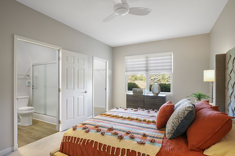 Deerfield Health Care Center nursing home in Urbandale, IA - Photo 3 of 10