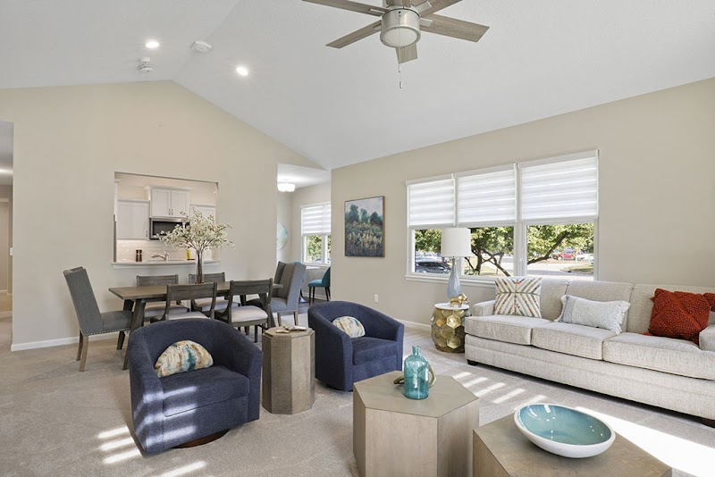 Deerfield Health Care Center nursing home in Urbandale, IA - Photo 5 of 10