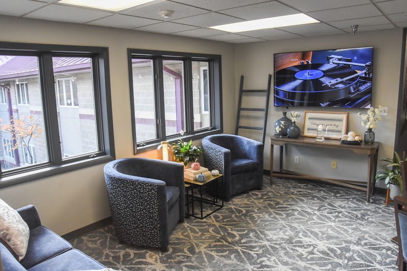 West Ridge Care Center nursing home in CEDAR RAPIDS, IA - Photo 4 of 10