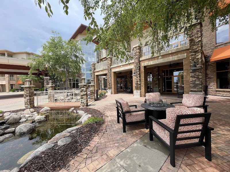 Edgewater, A Wesleylife Community nursing home in West Des Moines, IA - Photo 2 of 10