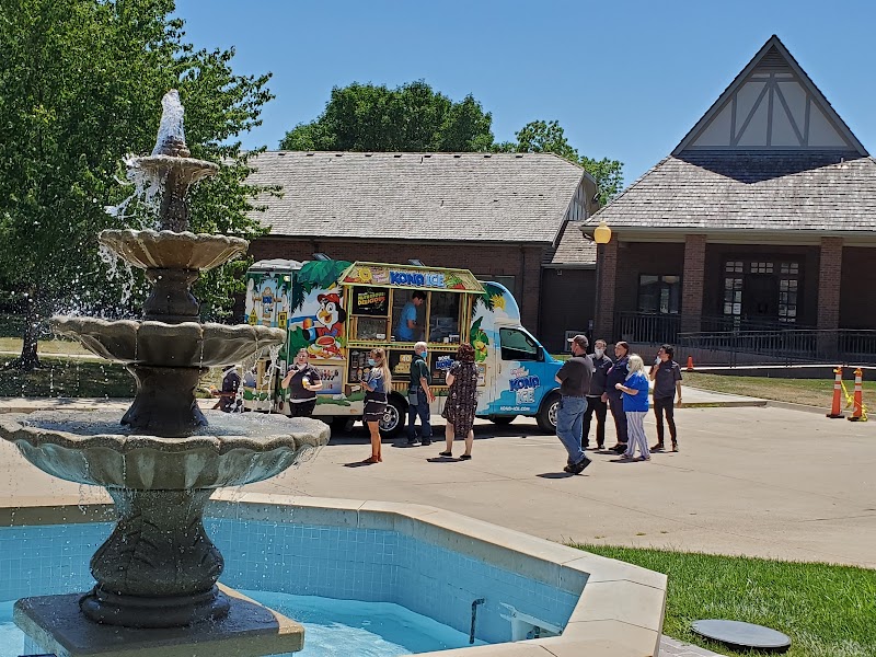 MCCRITE PLAZA HEALTH CENTER nursing home in TOPEKA, KS - Photo 2 of 10