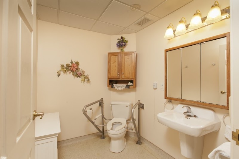 MEADOWLARK HILLS nursing home in MANHATTAN, KS - Photo 4 of 10