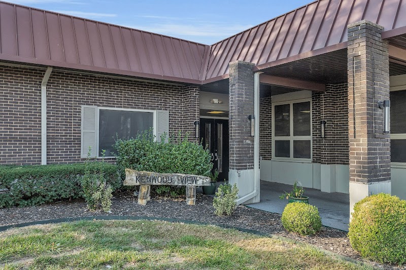 KENWOOD VIEW HEALTHCARE AND REHABILITATION CENTER nursing home in SALINA, KS - Photo 2 of 5