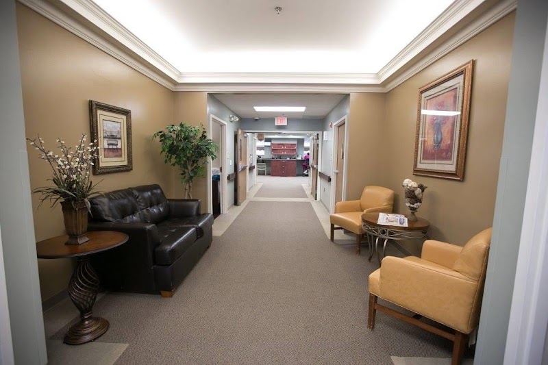 SHARON LANE HEALTH AND REHABILITATION nursing home in SHAWNEE, KS - Photo 2 of 10