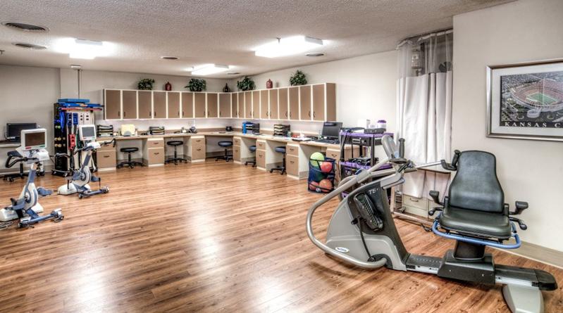 SHAWNEE GARDENS HEALTHCARE & REHAB CENTER nursing home in SHAWNEE, KS - Photo 5 of 5