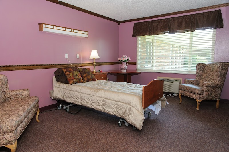 LIFE CARE CENTER OF KANSAS CITY nursing home in KANSAS CITY, KS - Photo 3 of 5